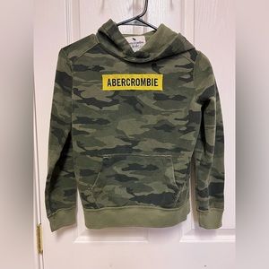 Abercrombie kids camouflage hoodie size 9/10